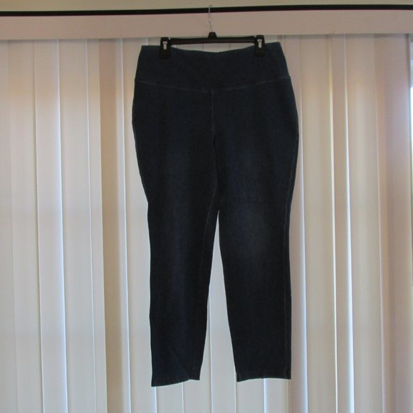 Women with Control Jean - Picture 3 of 3